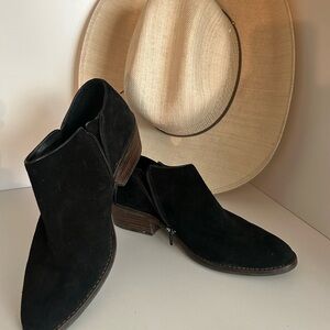 Lucky Brand suede ankle booties